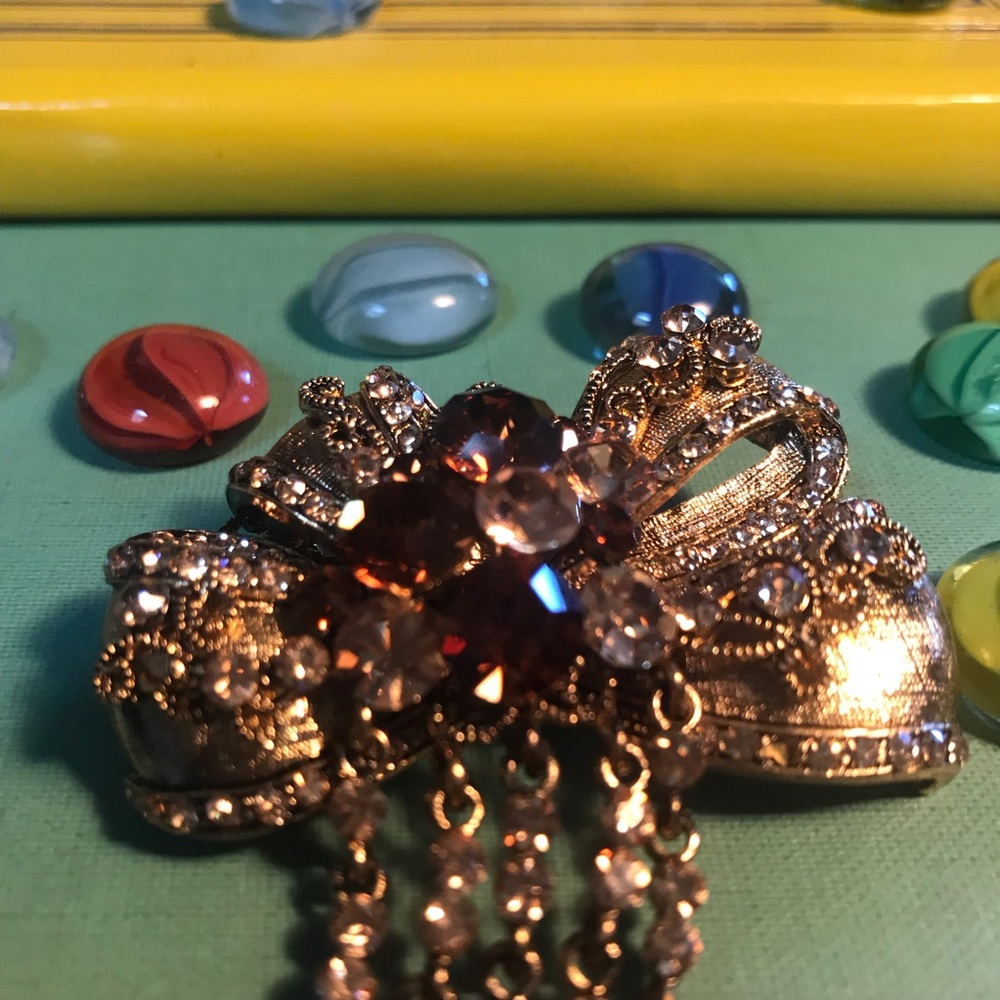 Brooch 🎀 Ribbon style Vintage-🌟 Rhinestone - Picture 4 of 8